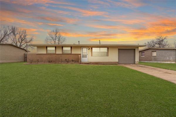 2320 NW 32nd Street, Lawton, OK 73505