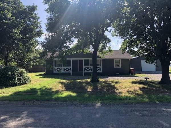 1601 Cedar Street, Bonham, TX 75418