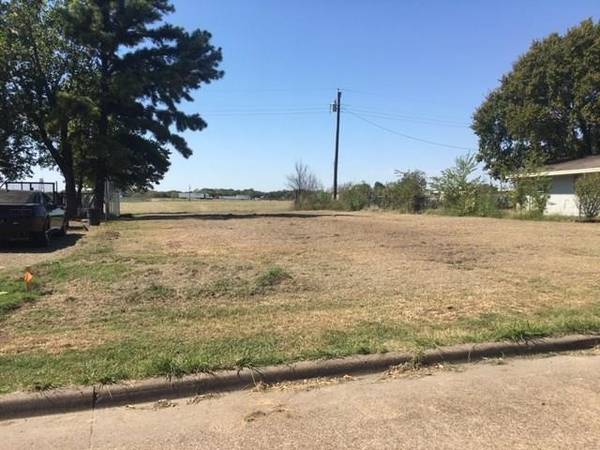 221 Wilmer Heights Drive, Wilmer, TX 75172