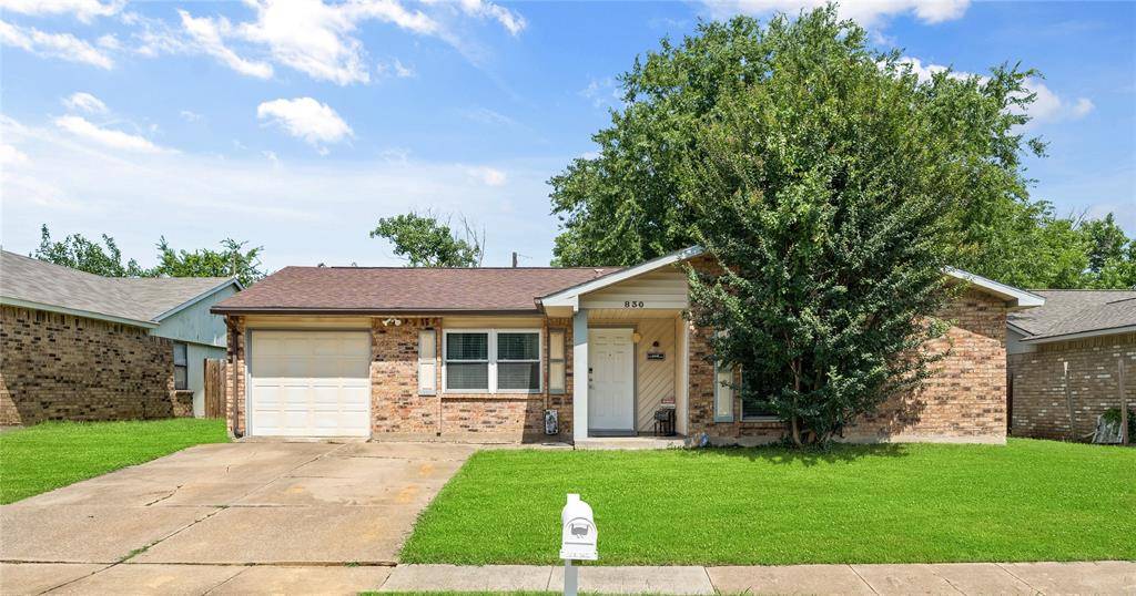 830 Lawndale Drive, Arlington, TX 76017