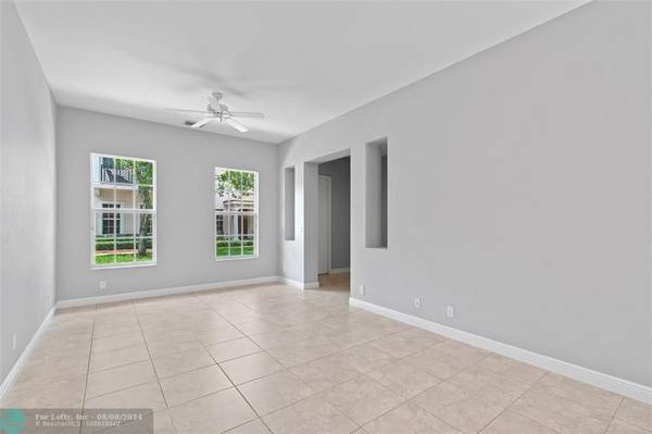 Boca Raton, FL 33487,834 NW 82nd Place