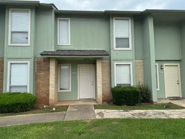 Bossier City, LA 71111,5705 E Texas Street #106