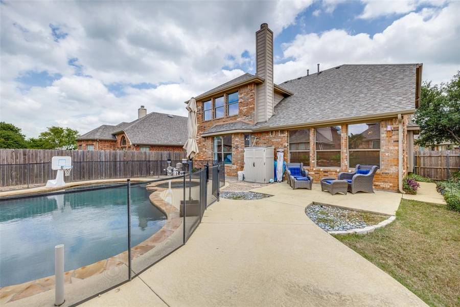 2676 Coral Cove Drive, Grand Prairie, TX 75054