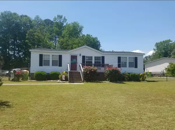 90 Wendover Lane, Roanoke Rapids, NC 27870