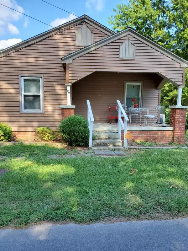 50 Davie Smith St, Roanoke Rapids, NC 27870