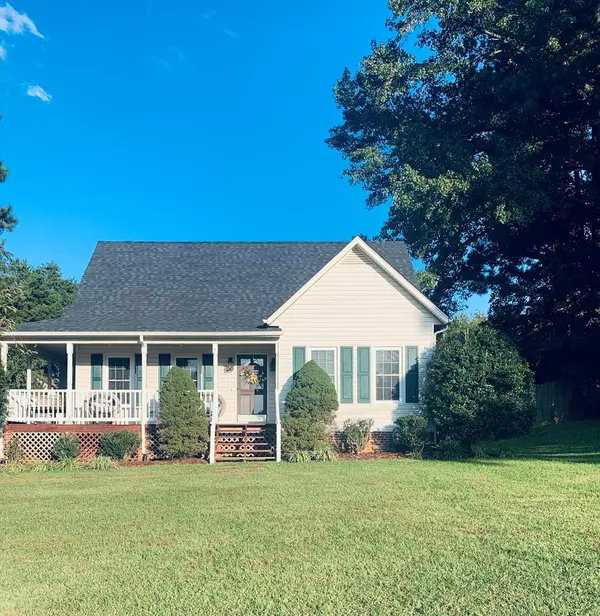 1098 Valley Road, South Hill, VA 23950