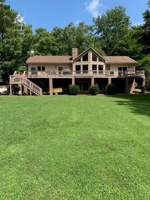 85 Cross Pt, Littleton, NC 27850