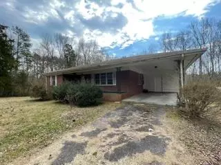 1842 Reed Rd, La Crosse, VA 23950