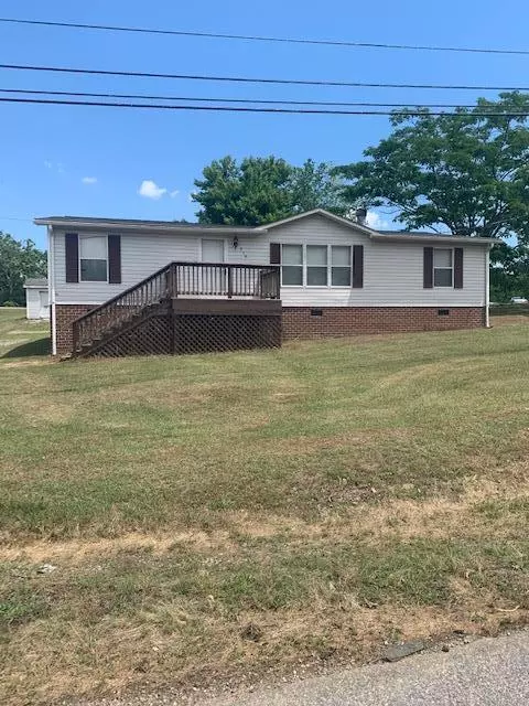 219 East Pine St, La Crosse, VA 23950