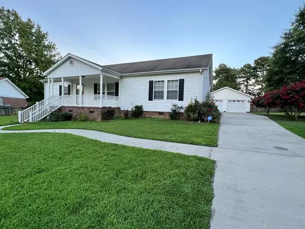 103 Deerfield Place, Roanoke Rapids, NC 27870