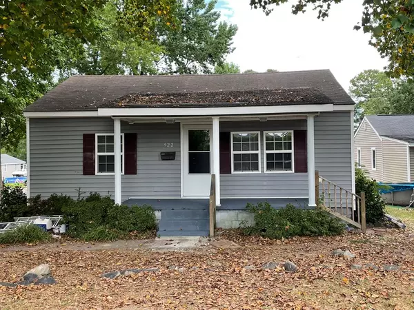 922 Carolina St, Roanoke Rapids, NC 27870