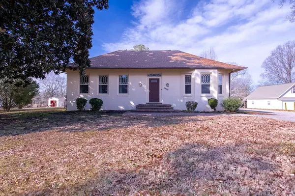 1634 Goodes Ferry, South Hill, VA 23970