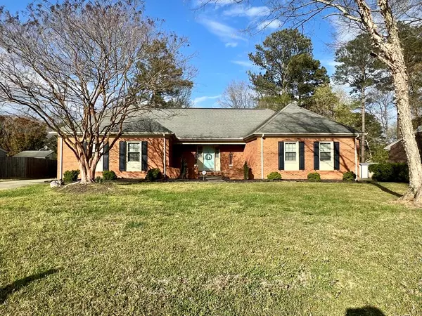 105 Beechwood Drive, Roanoke Rapids, NC 27870