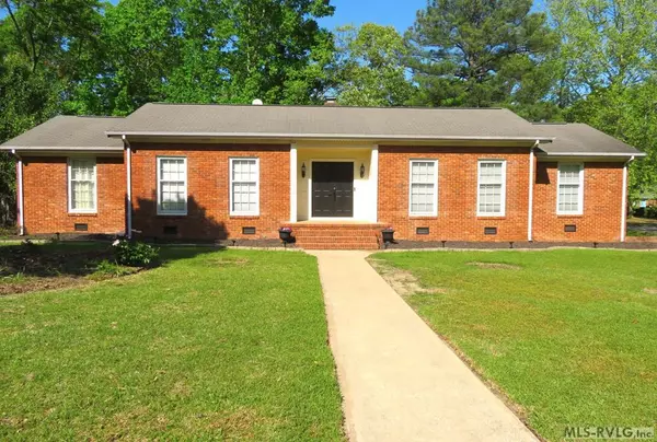 219 Hunting Ridge Road, Roanoke Rapids, NC 27870