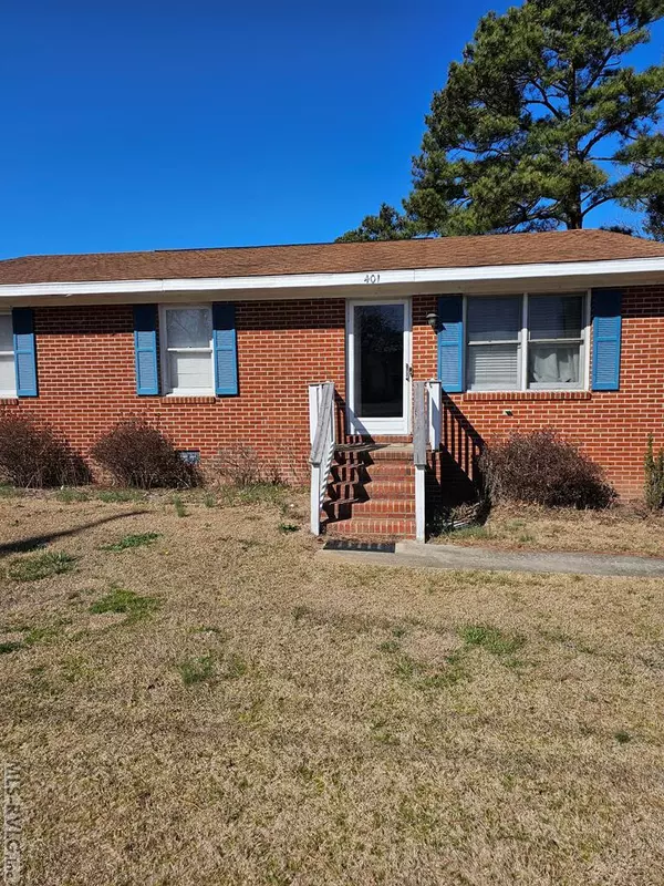 401/401A Summitt Ave, Roanoke Rapids, NC 27870