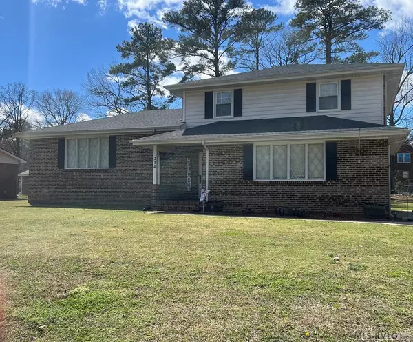 214 Hunting Ridge Road, Roanoke Rapids, NC 27870