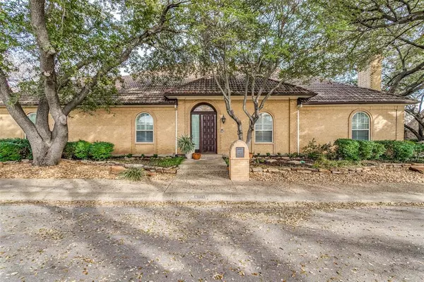 6011 Steamboat Drive, Dallas, TX 75230