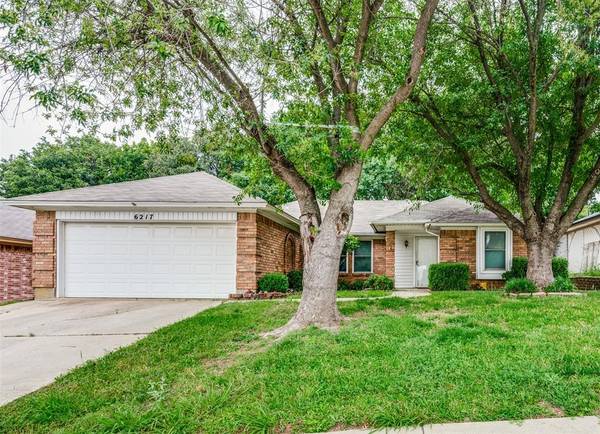 6217 Firebird Drive, Watauga, TX 76148