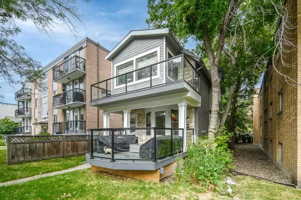 Calgary, AB T2S 0H4,322 22 AVE SW