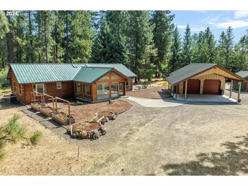 3 PACIFIC CREST RD, Trout Lake, WA 98650