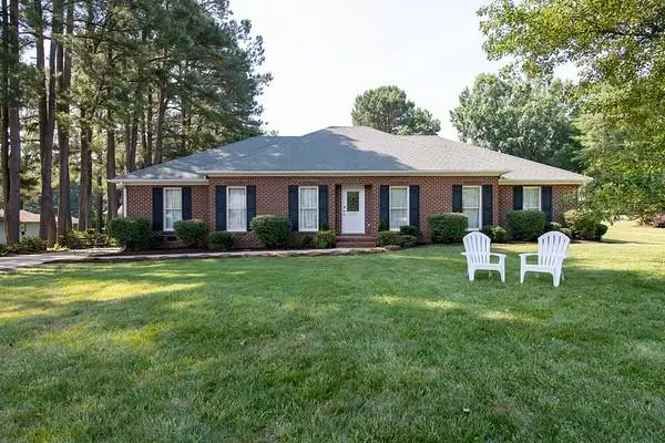 1225 Tanglewood Drive, South Hill, VA 23970