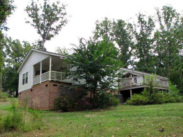 191 Holly Hill Drive,  Buffalo Junction,  VA 24529