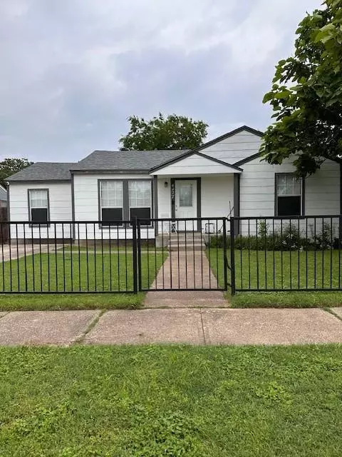 4427 Hopkins Avenue, Dallas, TX 75209