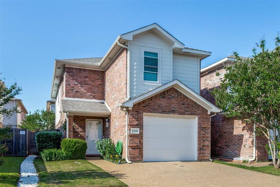 2329 Kingsway Drive, Arlington, TX 76012