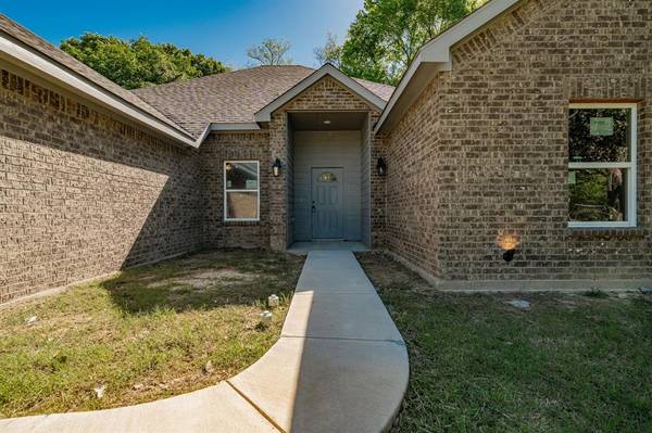 Athens, TX 75751,1136 N Hamlett Street