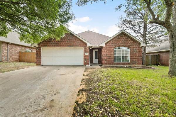 512 Olive Street,  Crowley,  TX 76036