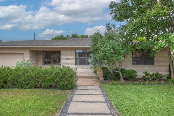 Fort Worth, TX 76116,6512 Locke Avenue