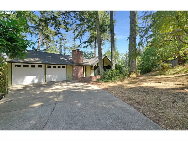 324 BROOKSIDE DR, Eugene, OR 97405