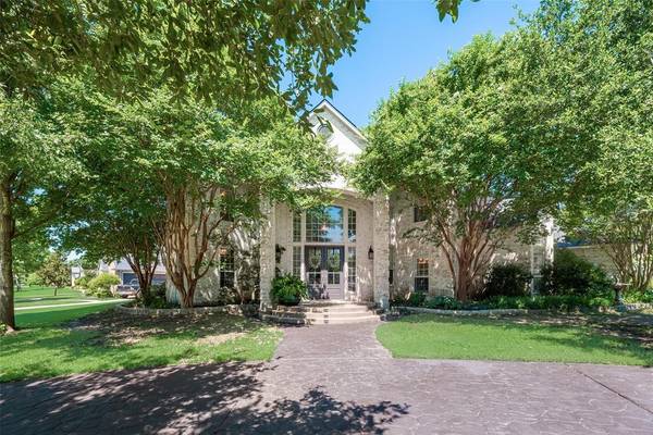 1821 Plum Creek Drive,  Midlothian,  TX 76065