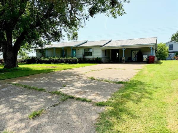 Yantis, TX 75497,223 S Walnut Street