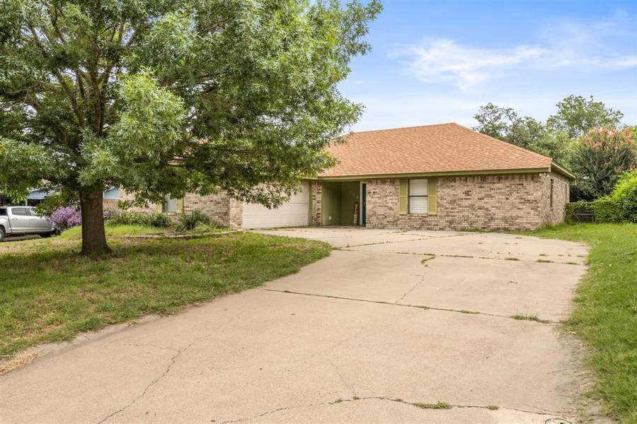 209 Prairie Wind Boulevard, Stephenville, TX 76401