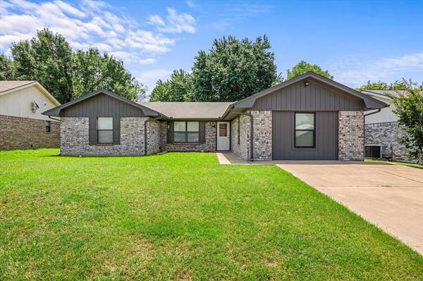 314 Moonlight Trail, Stephenville, TX 76401