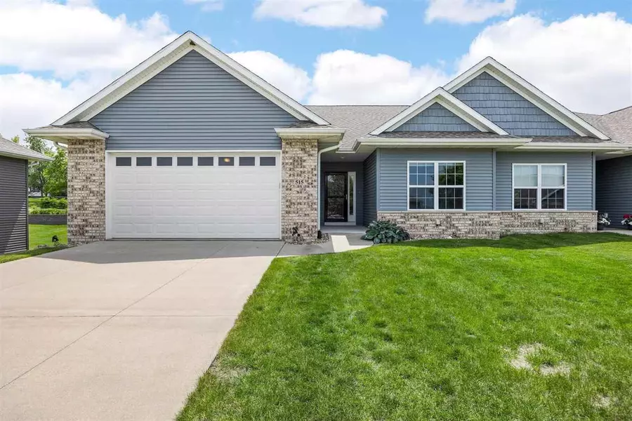 515 Majestic Oak Ct, Solon, IA 52333