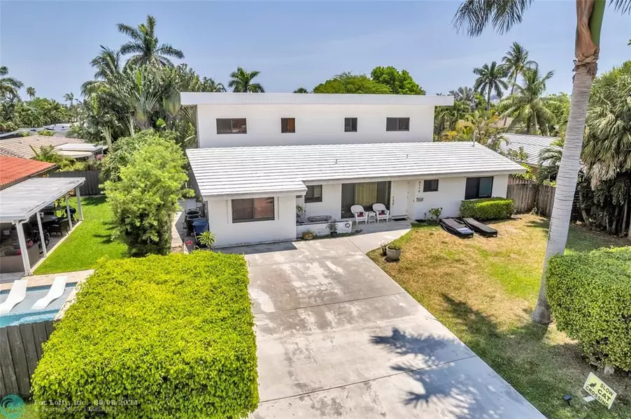 2112 NE 20th Ave, Wilton Manors, FL 33305