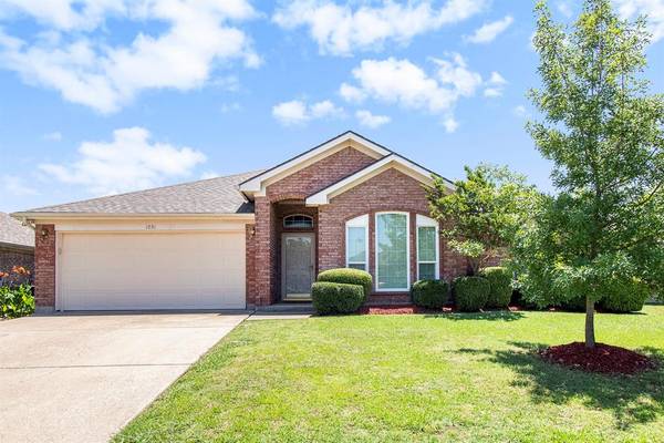 1031 Marcia Lane,  Burleson,  TX 76028