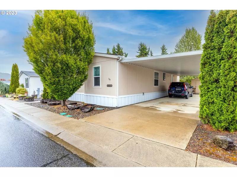 164 METOLIUS LN #67, Roseburg, OR 97471