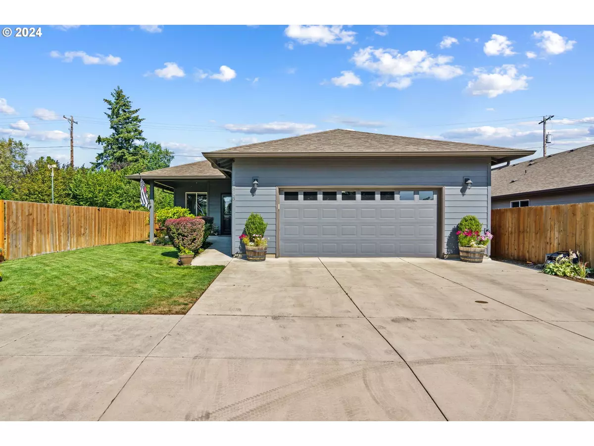 Eugene, OR 97404,1805 BERWIN LN