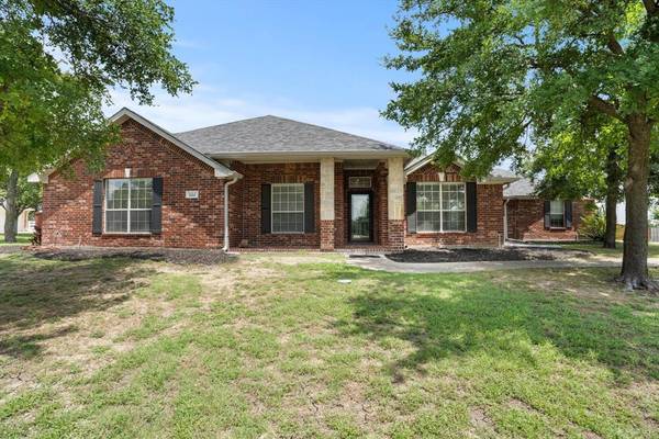 300 Starlight Lane, Royse City, TX 75189