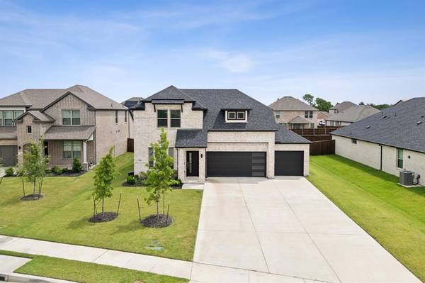 542 Ardsley Lane,  Forney,  TX 75126