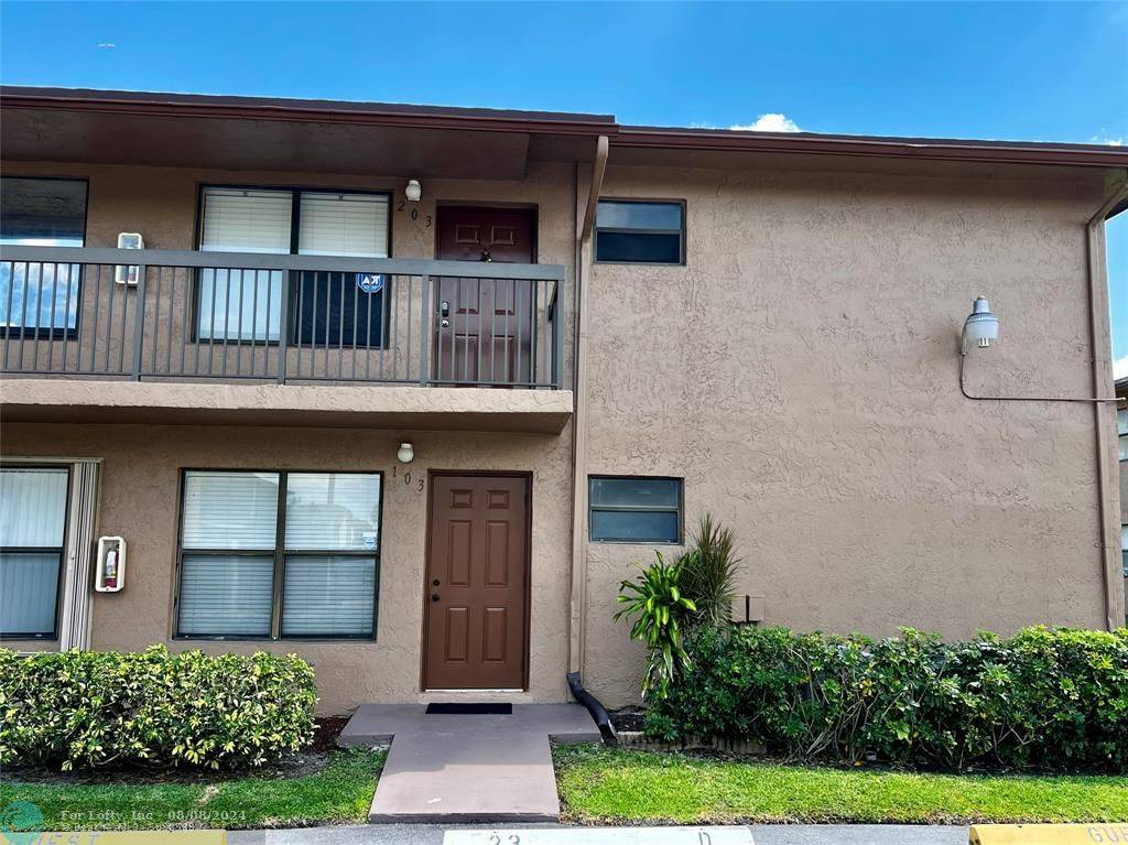 Sunrise, FL 33351,10040 Winding Lake Rd  #103