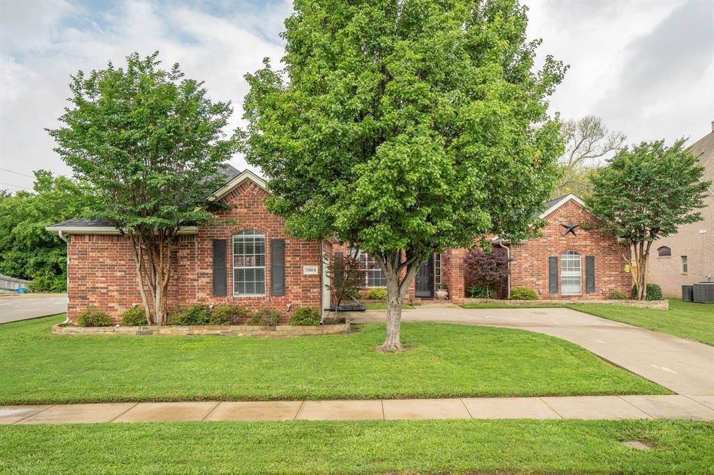 Arlington, TX 76001,7004 Winthorp Drive