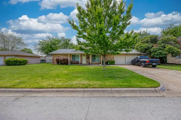 Burleson, TX 76028,405 Gregory Street