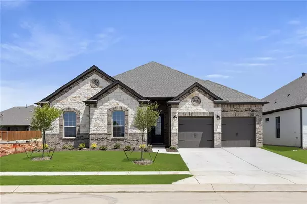 1058 Fleetwood Drive, Justin, TX 76247