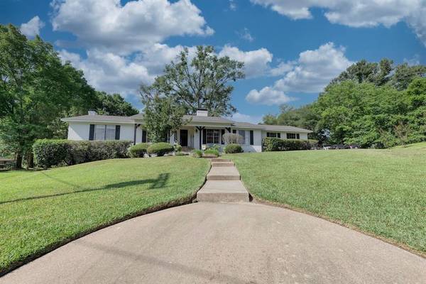 3815 Arlington Avenue, Tyler, TX 75701