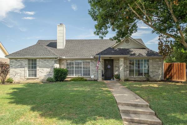 1333 Falcon Drive, Lewisville, TX 75077