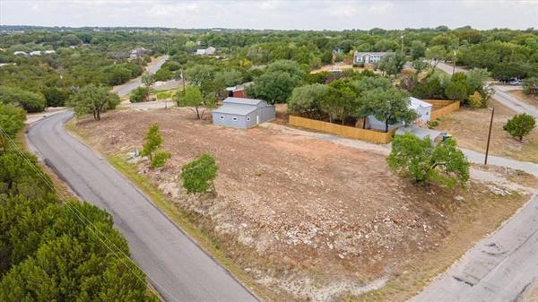 2520 Elk Trail, Granbury, TX 76048